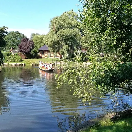 Direkt An Der Spree بيت للعطل